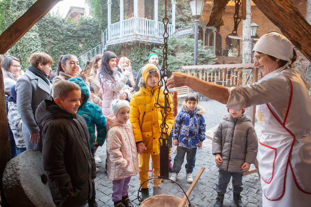 XQRtBcW9ga3Z (1).jpg